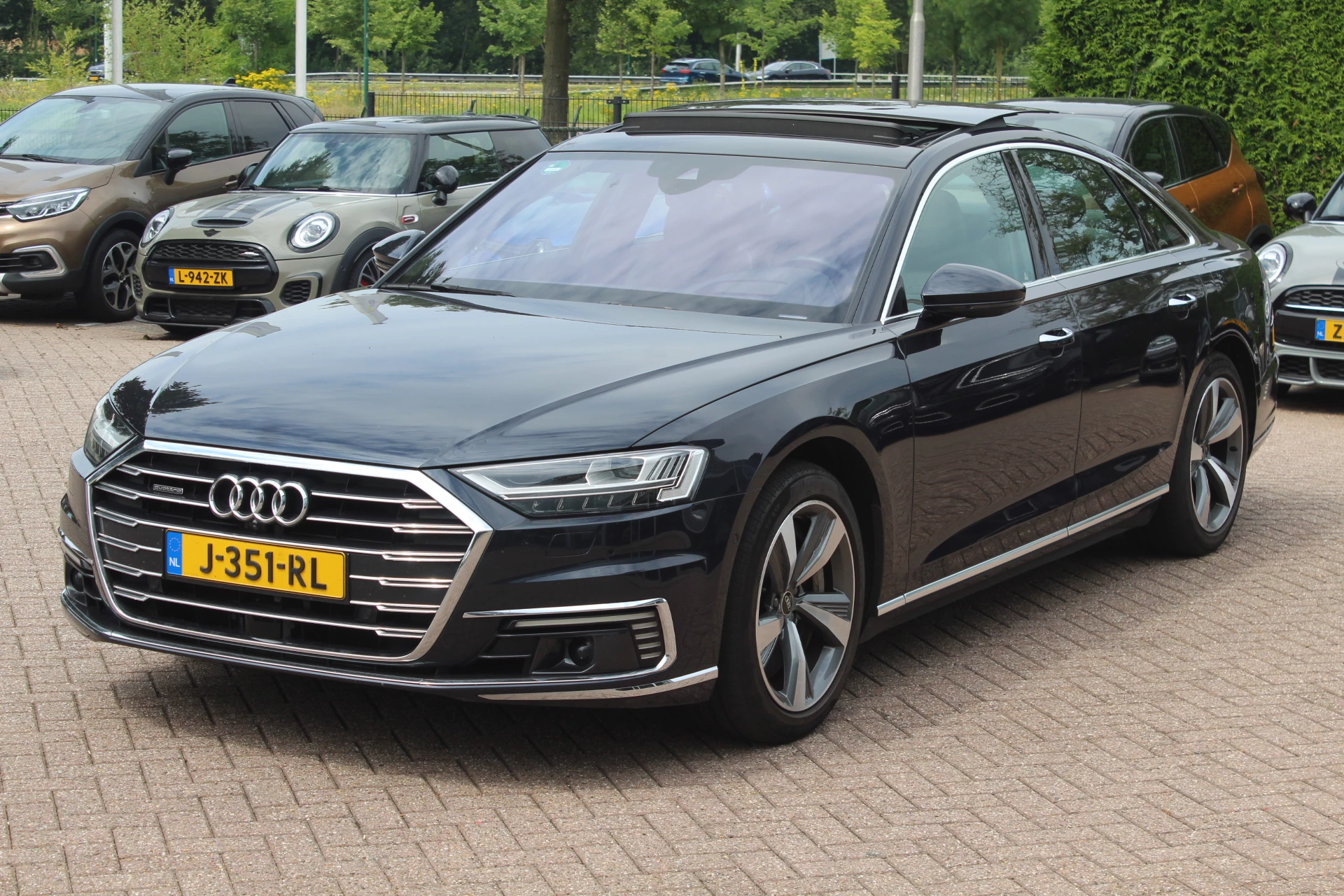 Hoofdafbeelding Audi A8