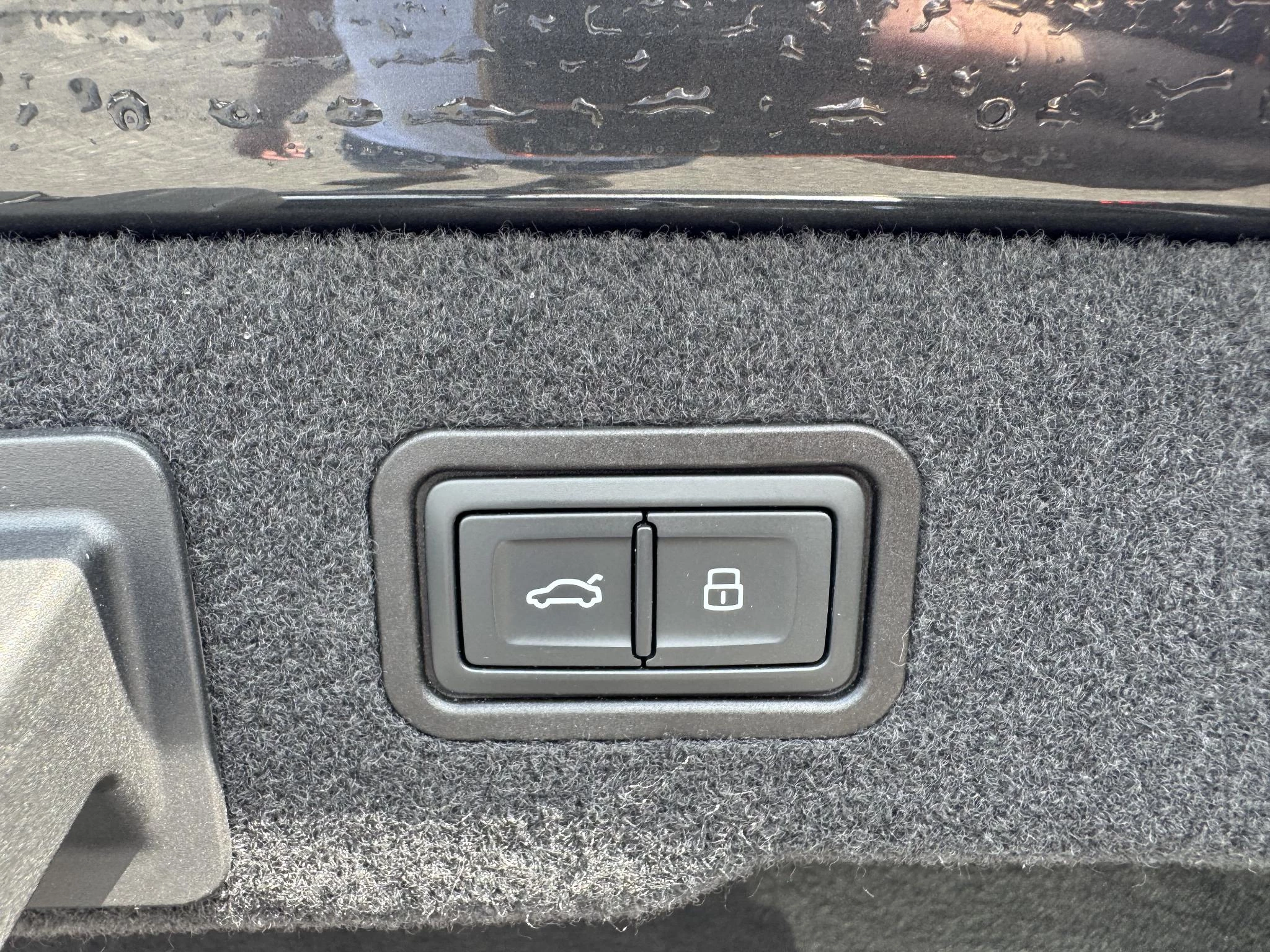 Hoofdafbeelding Audi A8