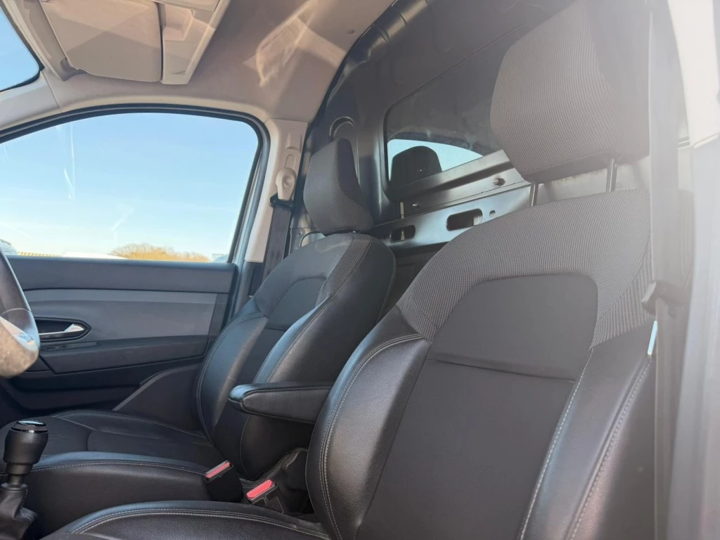 Hoofdafbeelding Renault Express