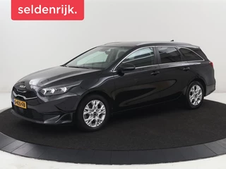 Kia Ceed 1.5 T-GDi DynamicPlusLine | Stoelverwarming |  Adaptive cruise | Camera | Carplay | Half leder | Stuurverwarming | Navigatie | Full LED | Side Assist | Climate control | Parkeerhulp | Keyless | Elektrische klep