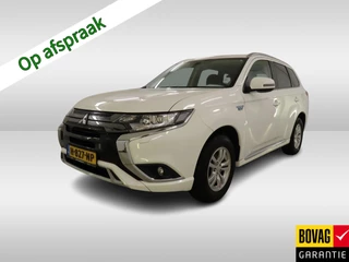 Mitsubishi Outlander 2.4 PHEV Pure (135 PK) 1e-Eig. & Dealer-Onderh. BOVAG-Garantie. NL-Auto. Trekhaak, Half-Leer, Navigatie/Apple-Carplay/Android-Auto, Cruisecontrol, Keyless-Entry/Start, Achteruitrijcamera, Parkeersensoren, Stoelverw Lm-Velgen-16Inch, Privacy-Glas
