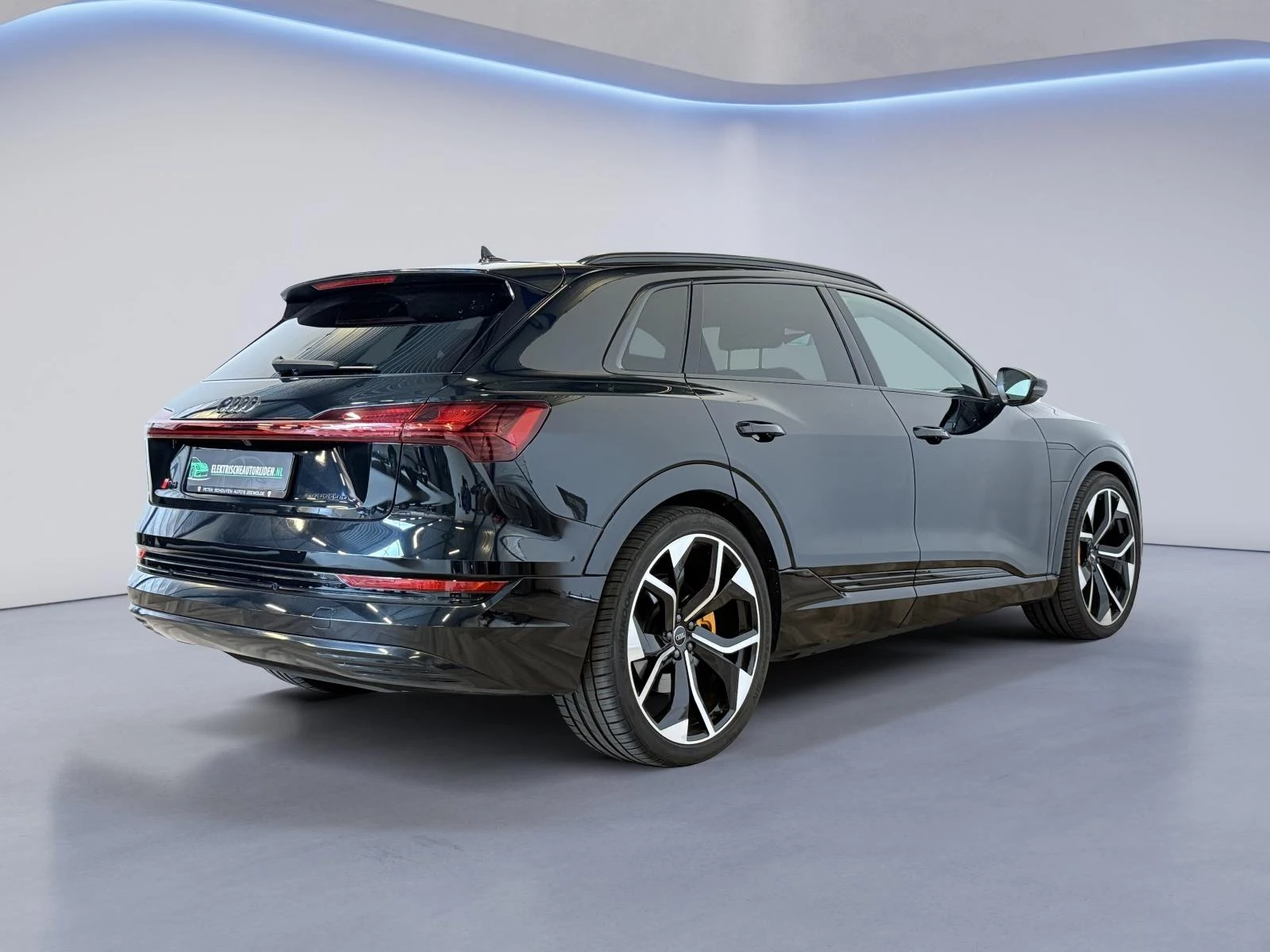 Hoofdafbeelding Audi e-tron