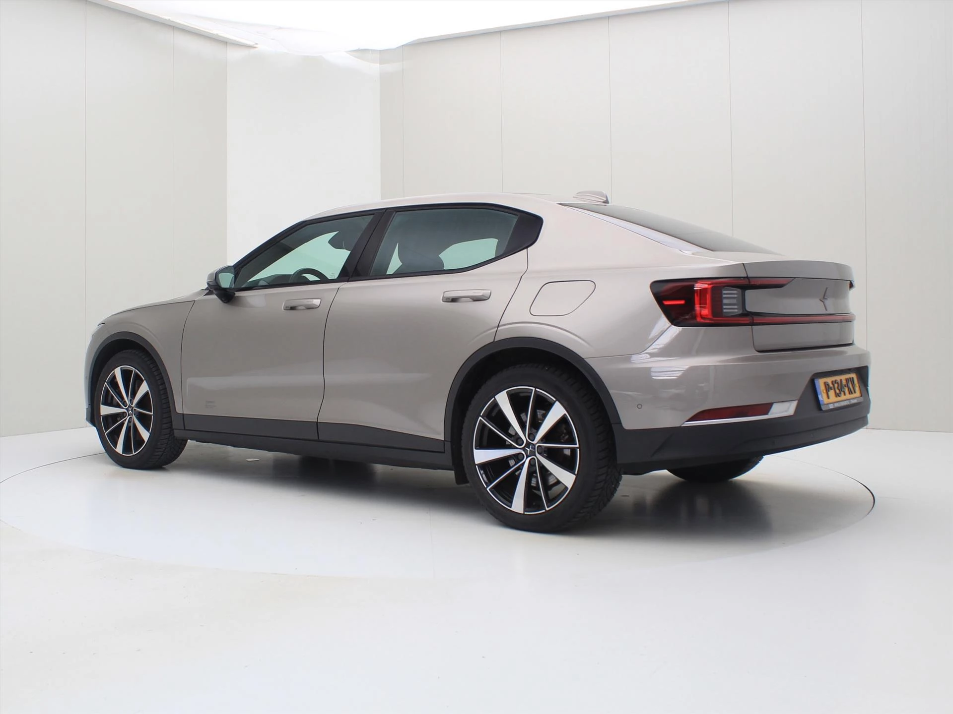Hoofdafbeelding Polestar 2