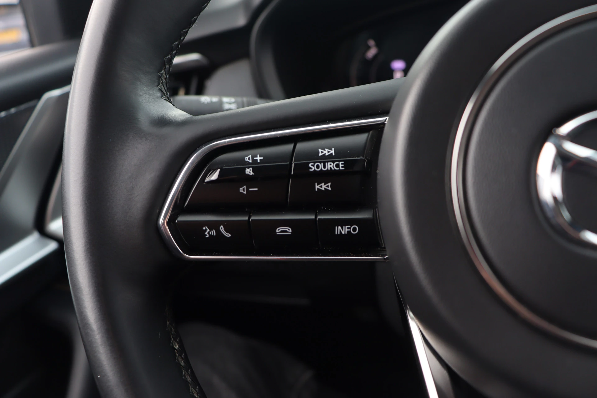 Hoofdafbeelding Mazda CX-60