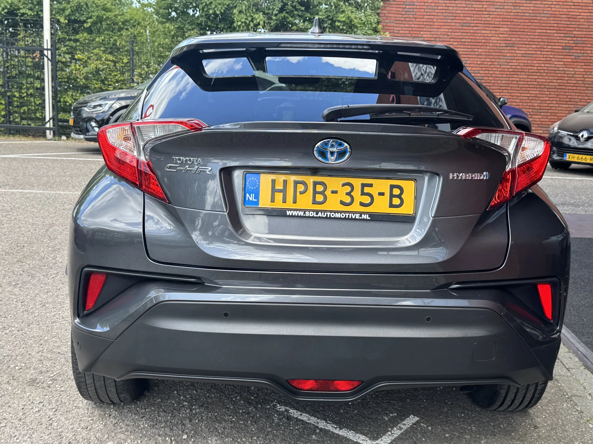 Hoofdafbeelding Toyota C-HR