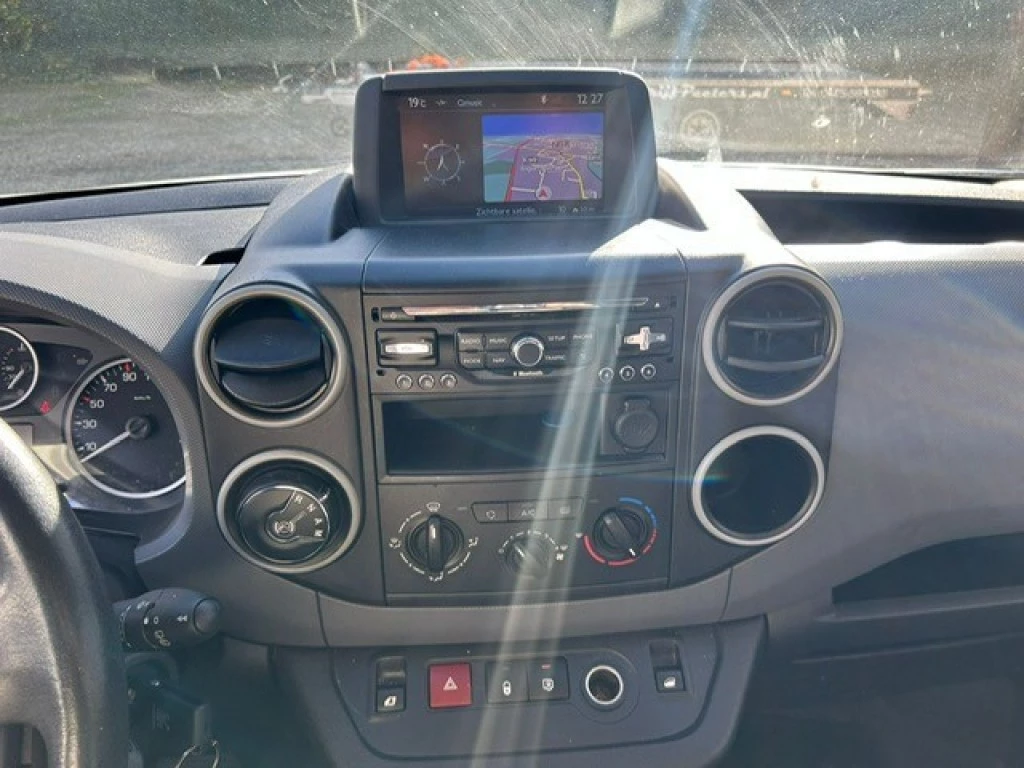 Hoofdafbeelding Peugeot Partner