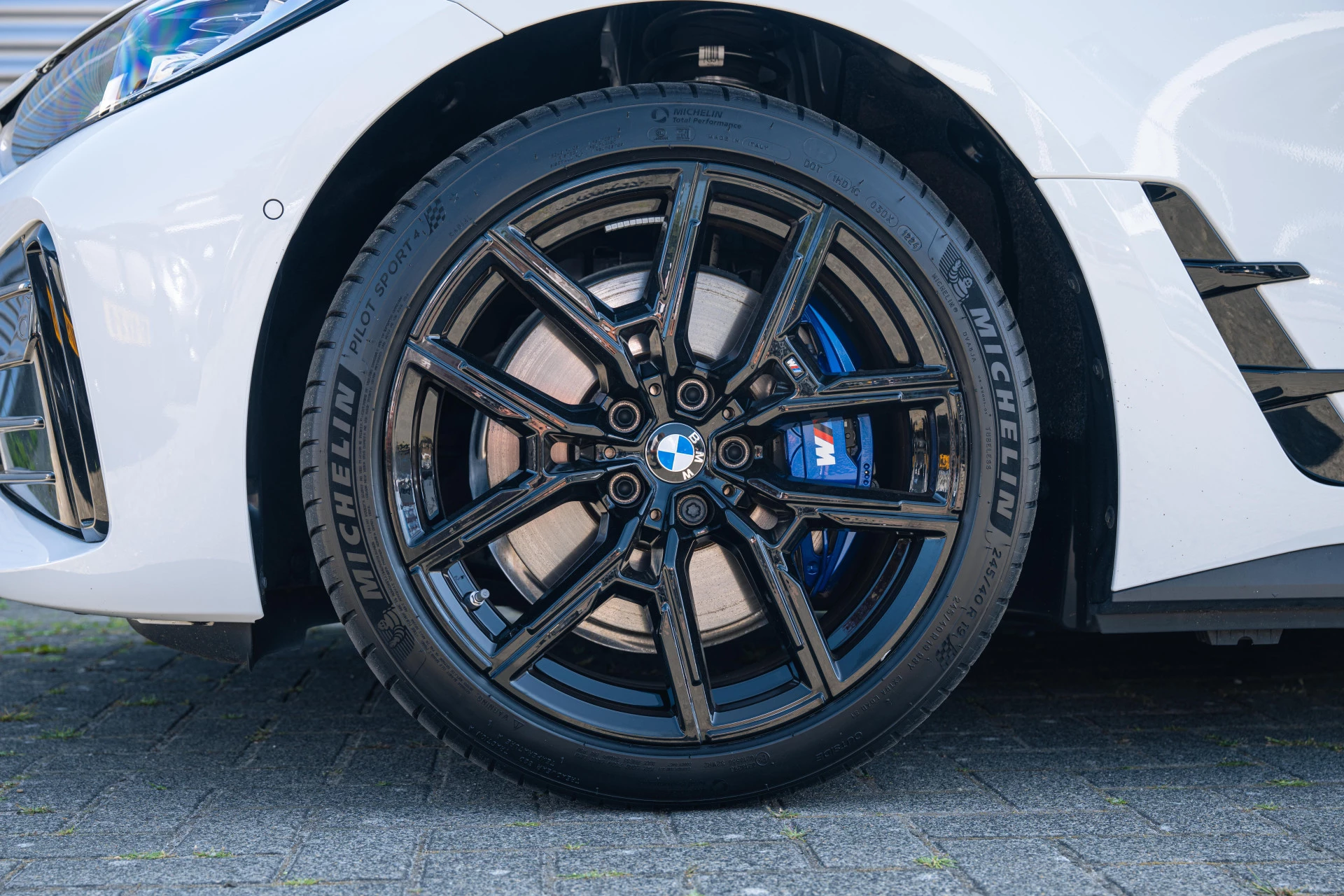 Hoofdafbeelding BMW i4