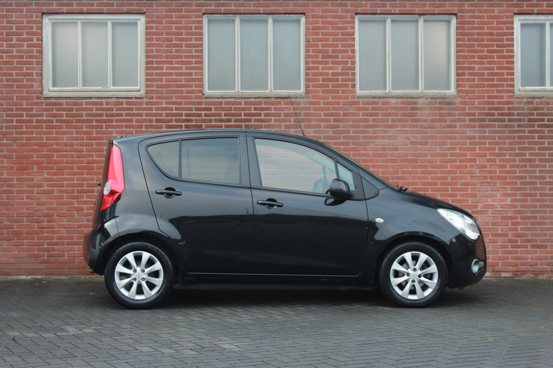 Hoofdafbeelding Opel Agila