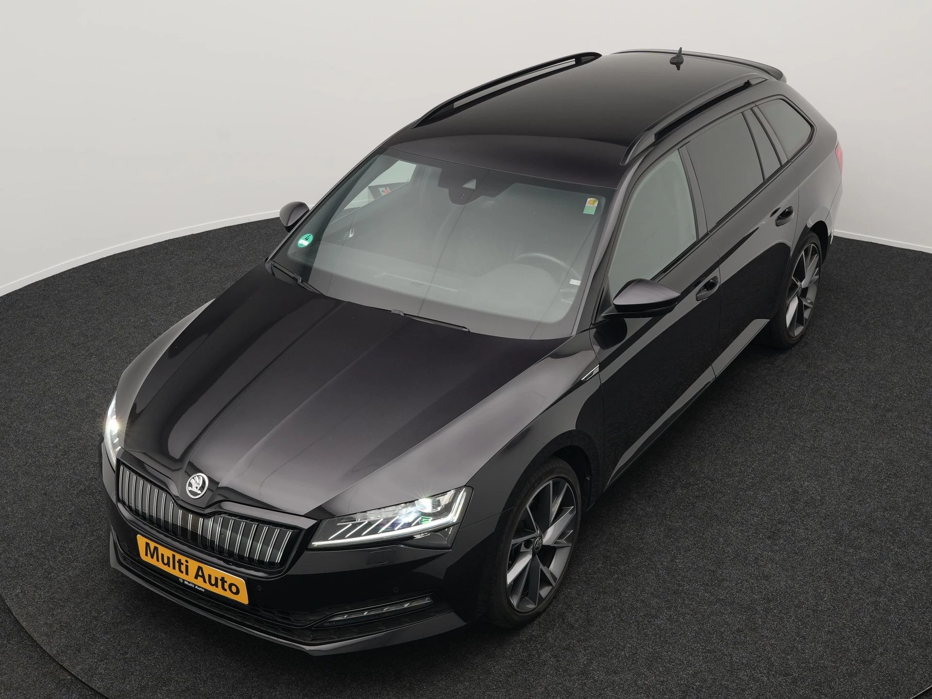 Hoofdafbeelding Škoda Superb