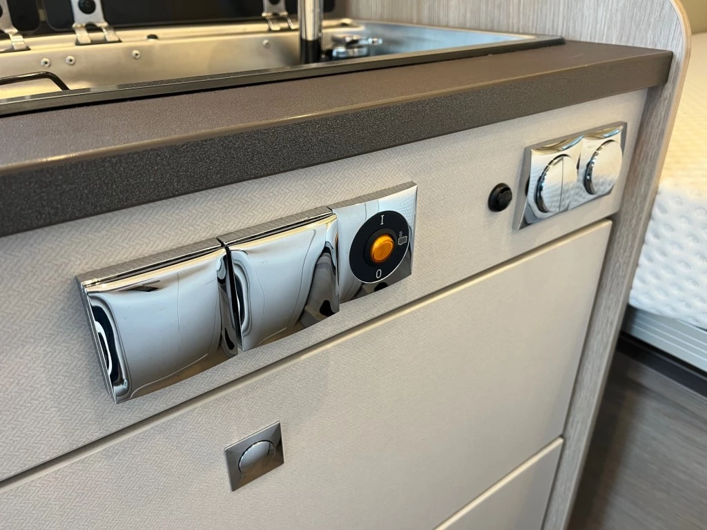 Hoofdafbeelding Bürstner Campeo C600 Active Hefdak Cruise