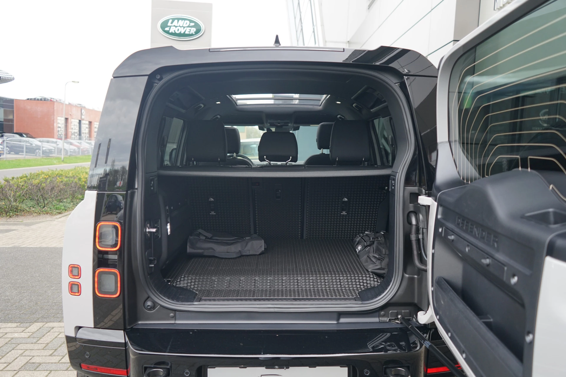 Hoofdafbeelding Land Rover Defender