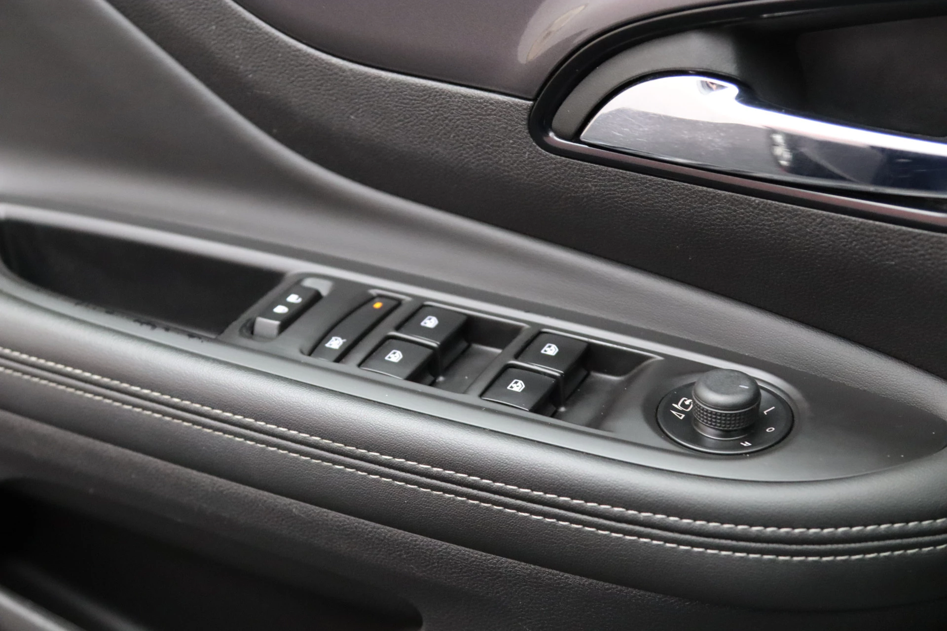 Hoofdafbeelding Opel Mokka X