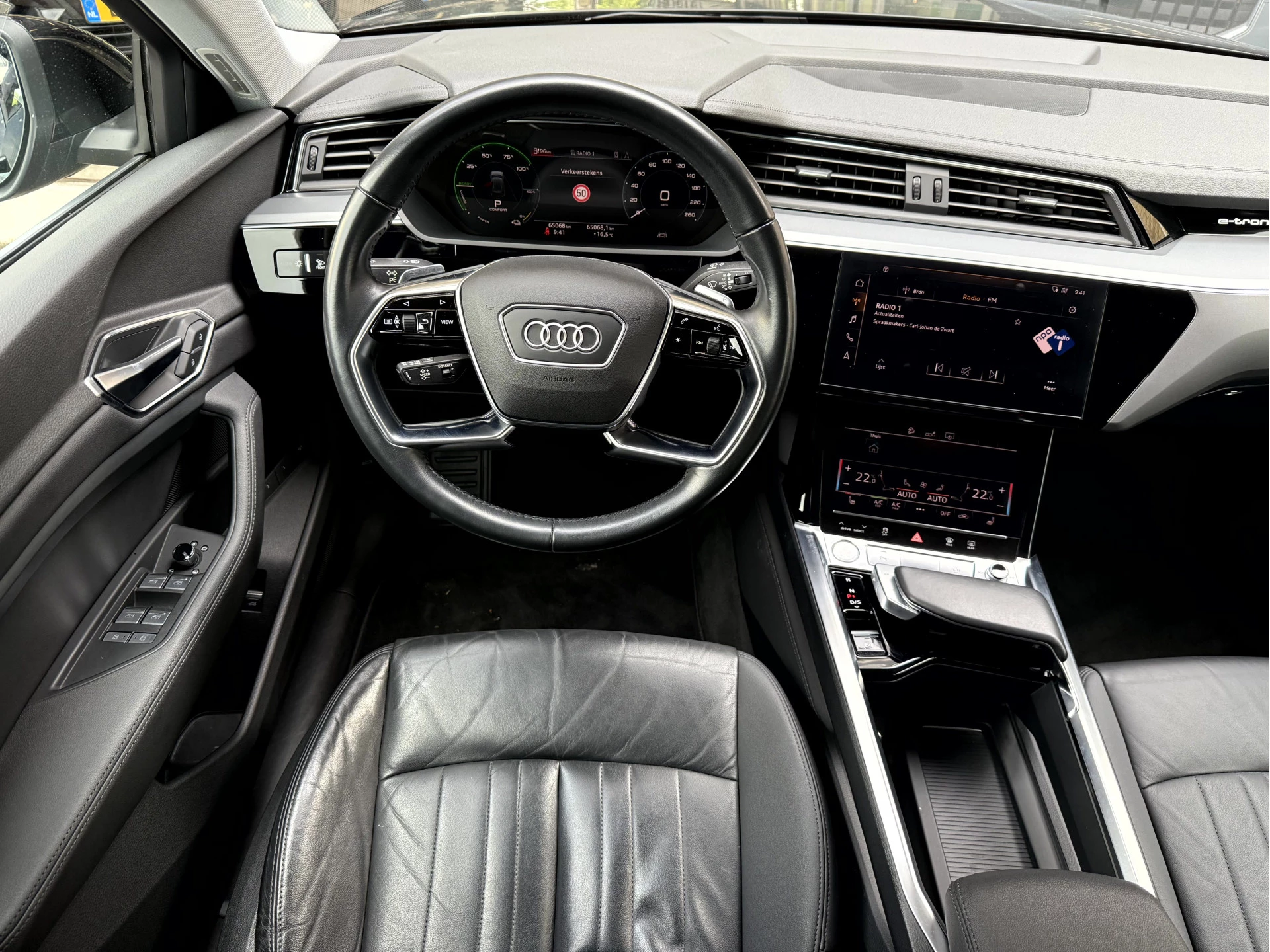 Hoofdafbeelding Audi e-tron
