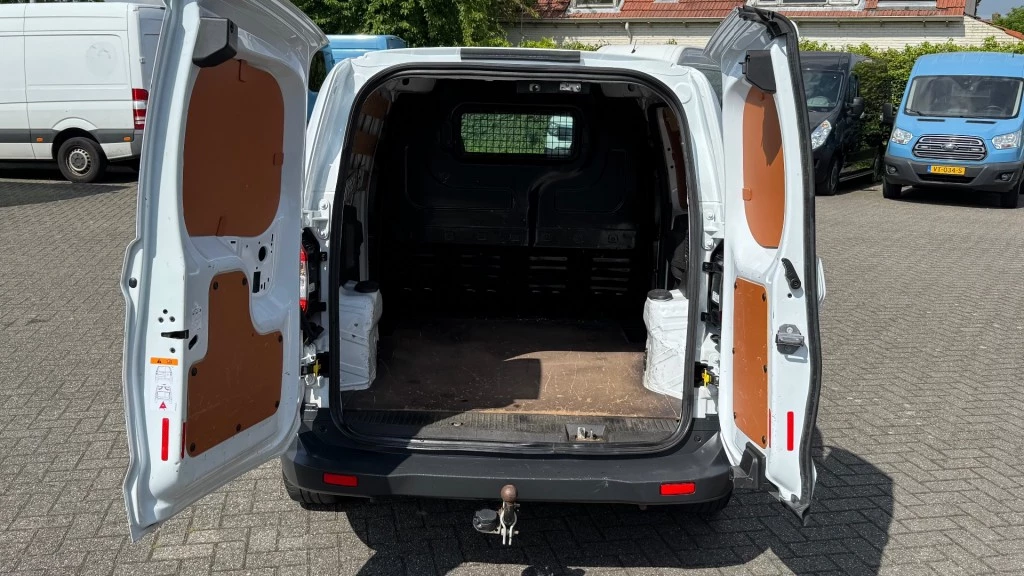 Hoofdafbeelding Ford Transit Courier