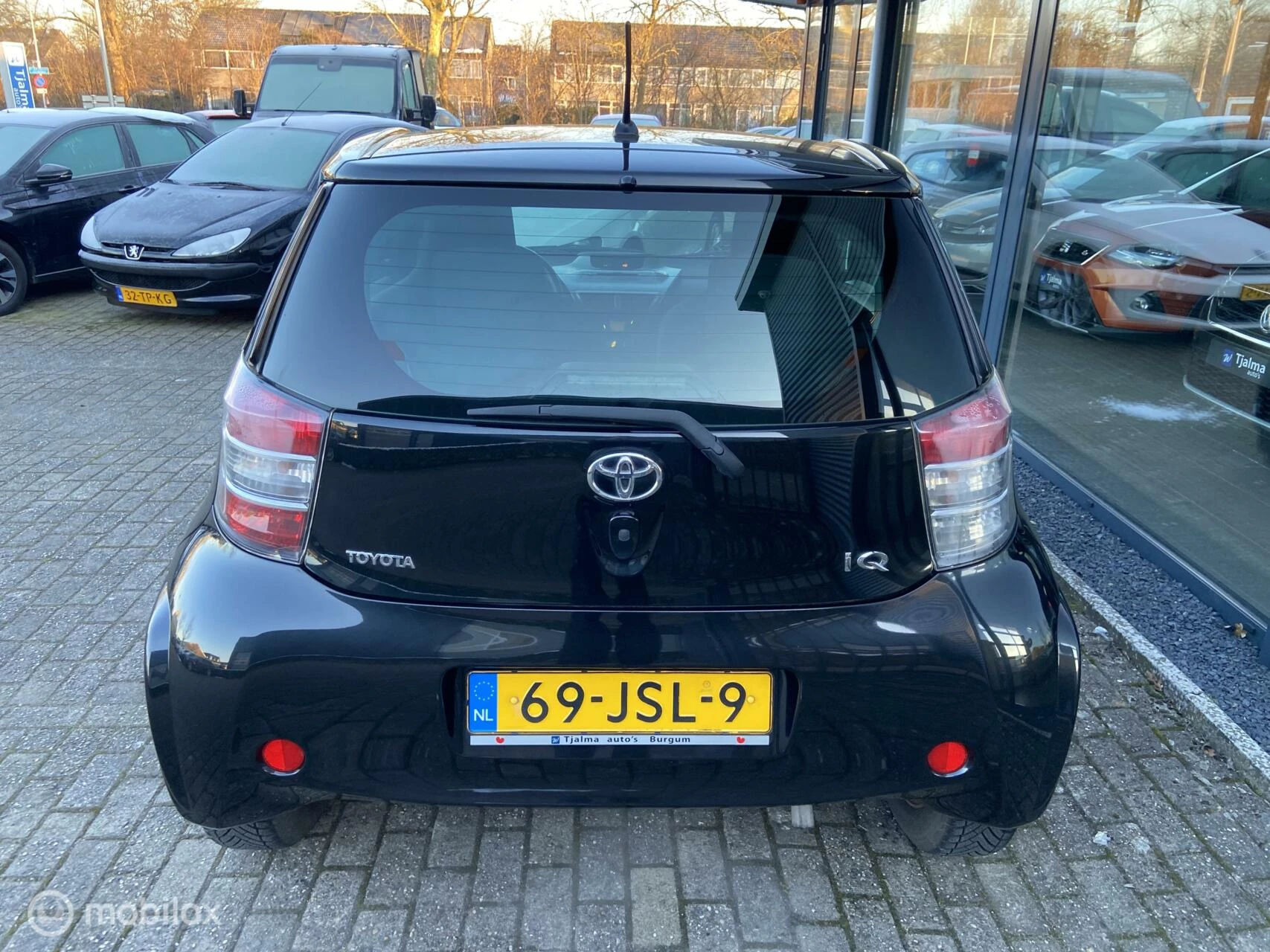Hoofdafbeelding Toyota iQ