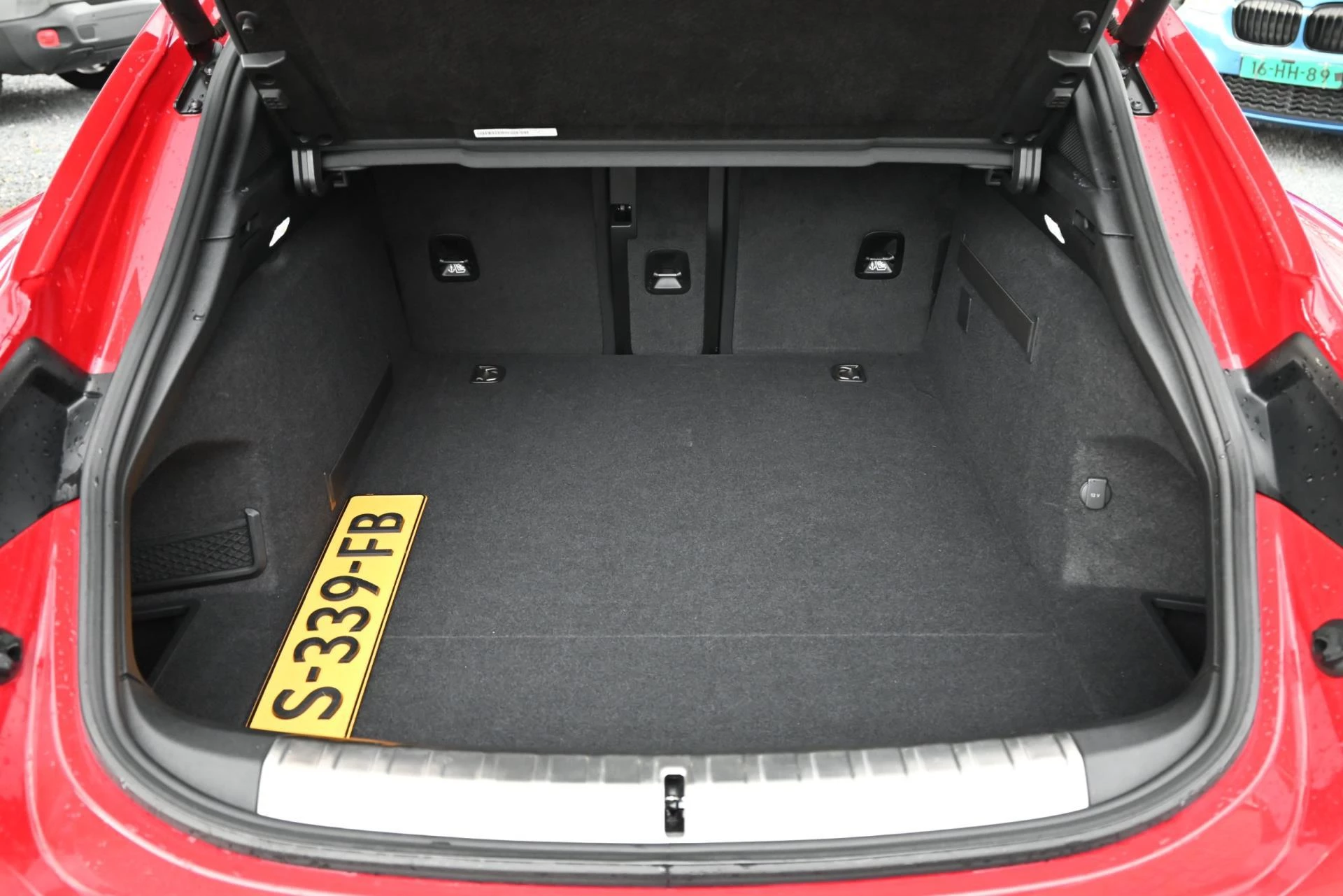 Hoofdafbeelding Porsche Taycan