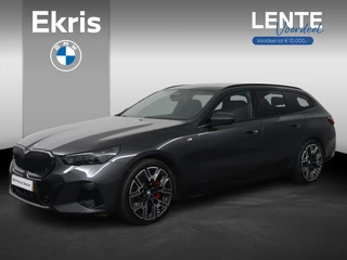 BMW 5-serie Touring 520i | M Sportpakket Pro | Driving Assistant Plus | Panoramadak | Harman/Kardon | Adaptieve LED koplampen | Iconic Glow | Lentevoordeel