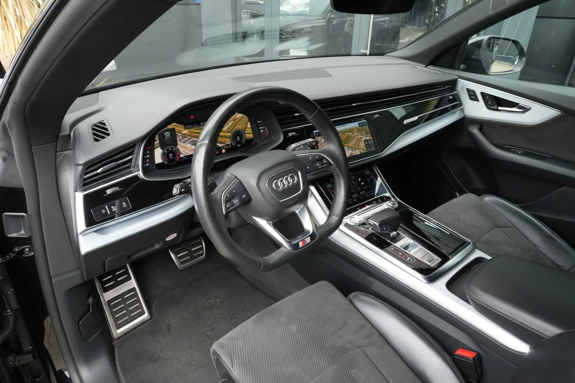 Hoofdafbeelding Audi Q8