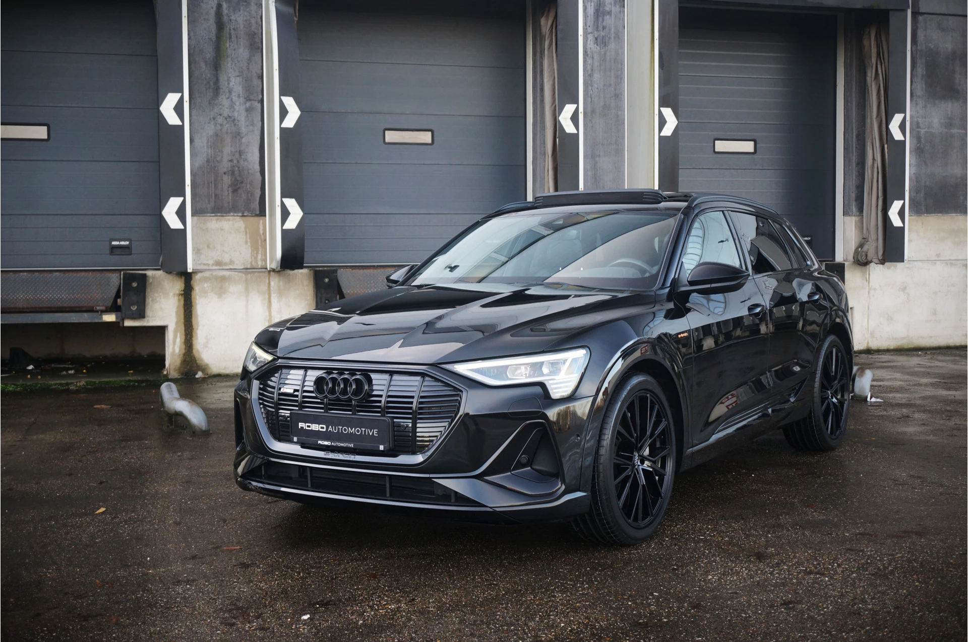 Hoofdafbeelding Audi e-tron