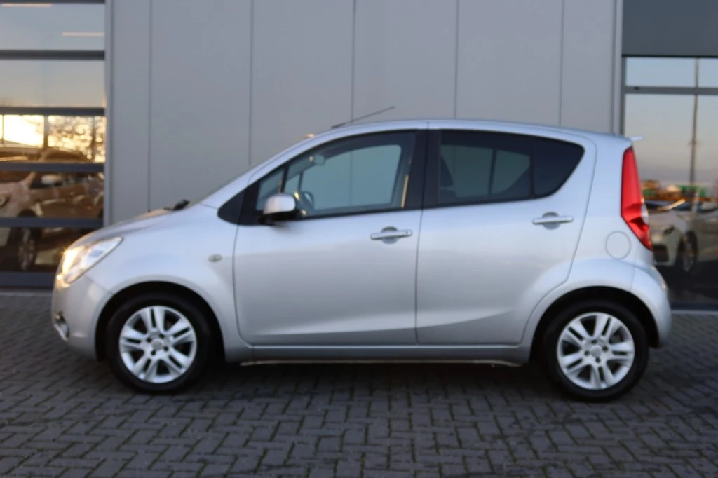 Hoofdafbeelding Opel Agila