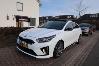 Hoofdafbeelding Kia ProCeed Kia ProCeed 1.5 T-GDi GT-PlusLine Aut|PANORAMADAK|CAMERA|MEMORY|KEYLESS|JBL|ORIGINEEL NEDERLANDS
