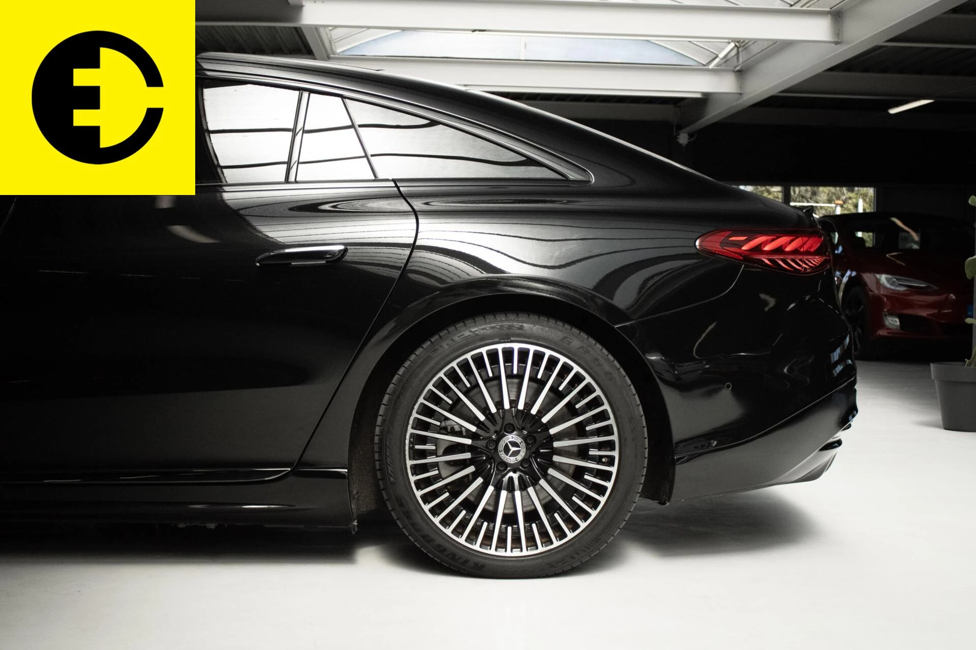 Hoofdafbeelding Mercedes-Benz EQS