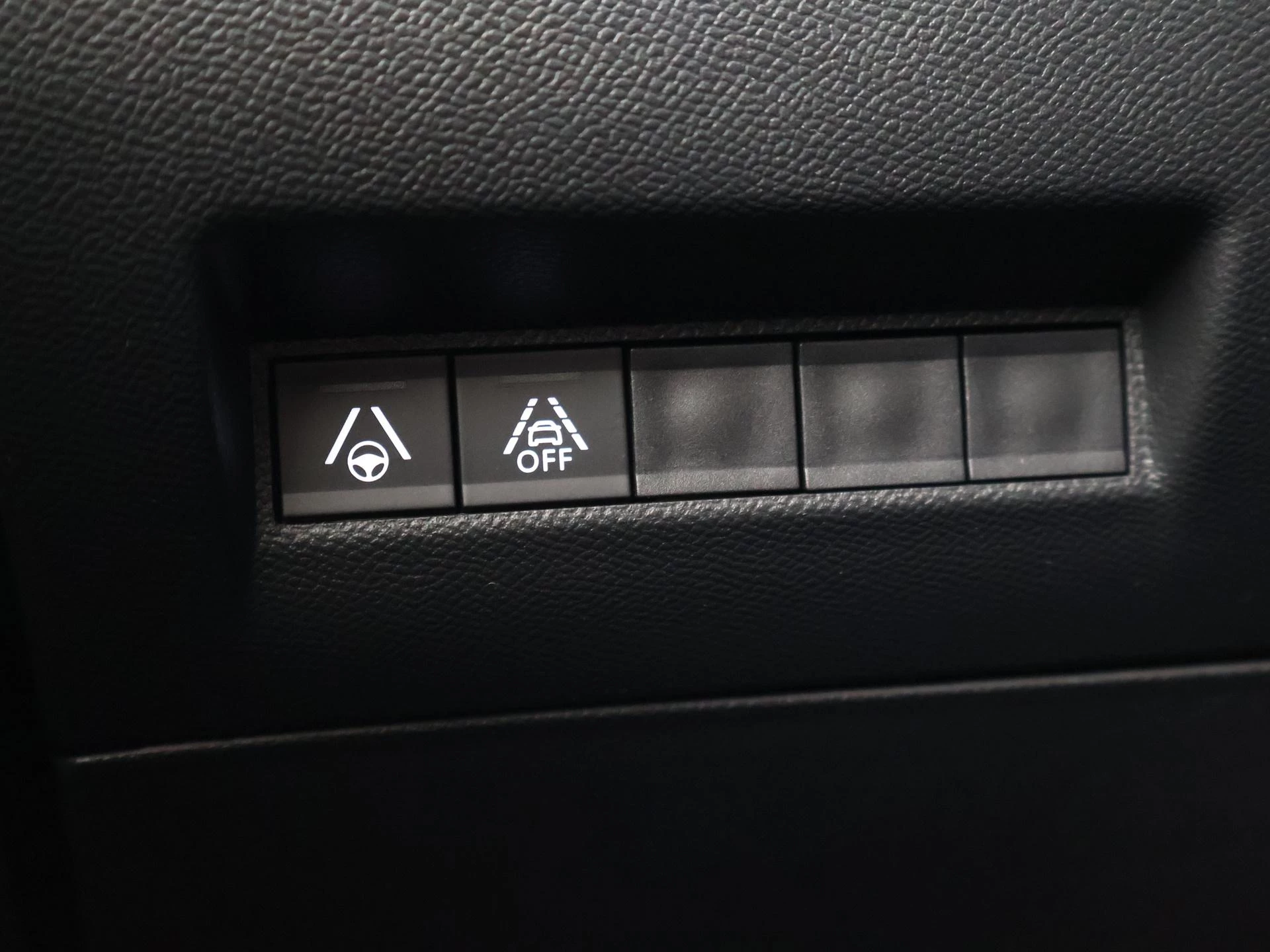 Hoofdafbeelding Peugeot e-2008