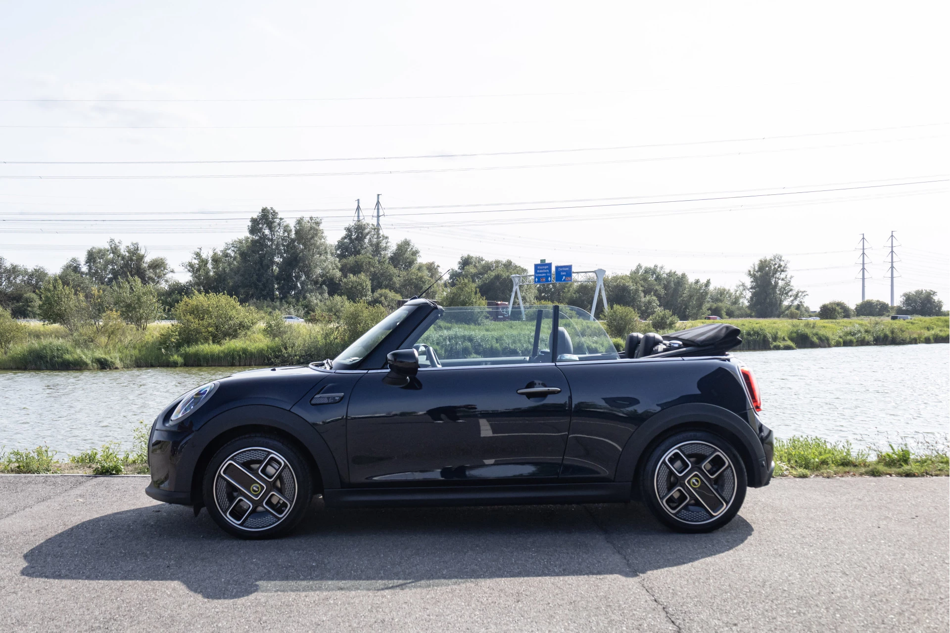Hoofdafbeelding MINI Cabrio