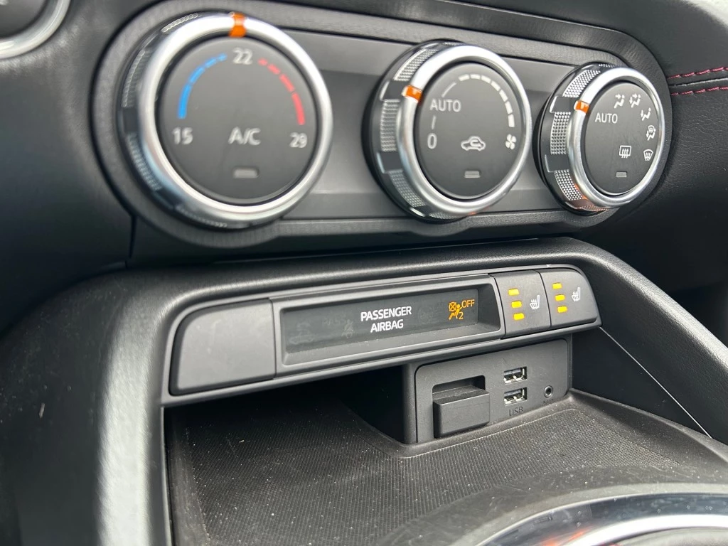 Hoofdafbeelding Mazda MX-5