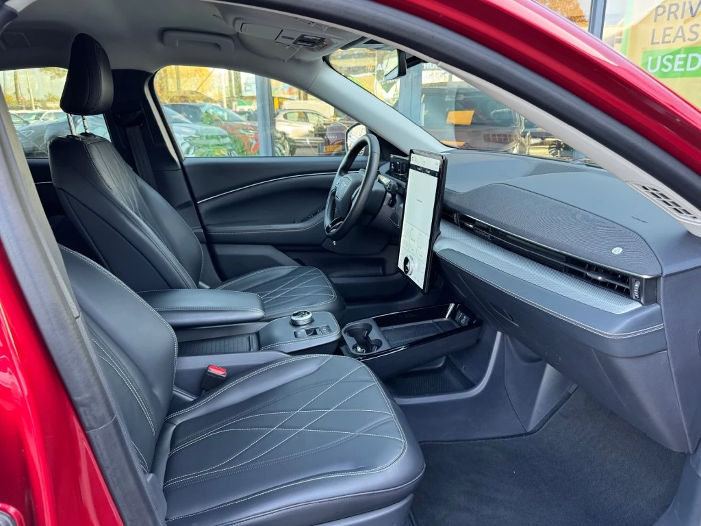 Hoofdafbeelding Ford Mustang Mach-E