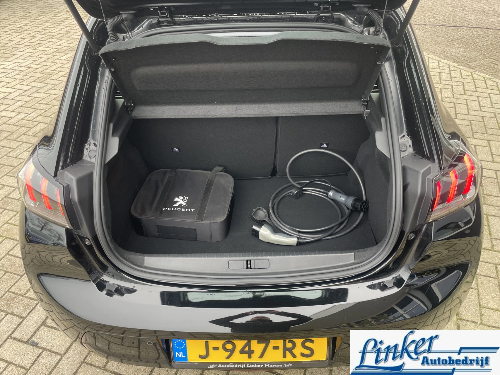 Hoofdafbeelding Peugeot e-208