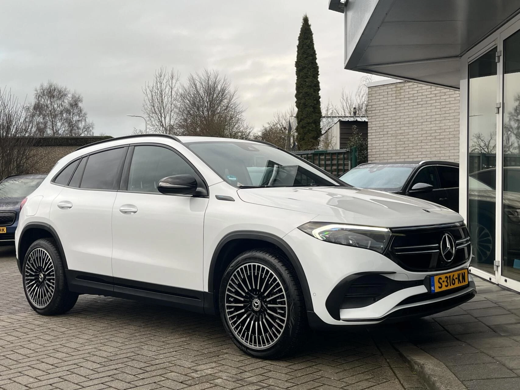 Hoofdafbeelding Mercedes-Benz EQA