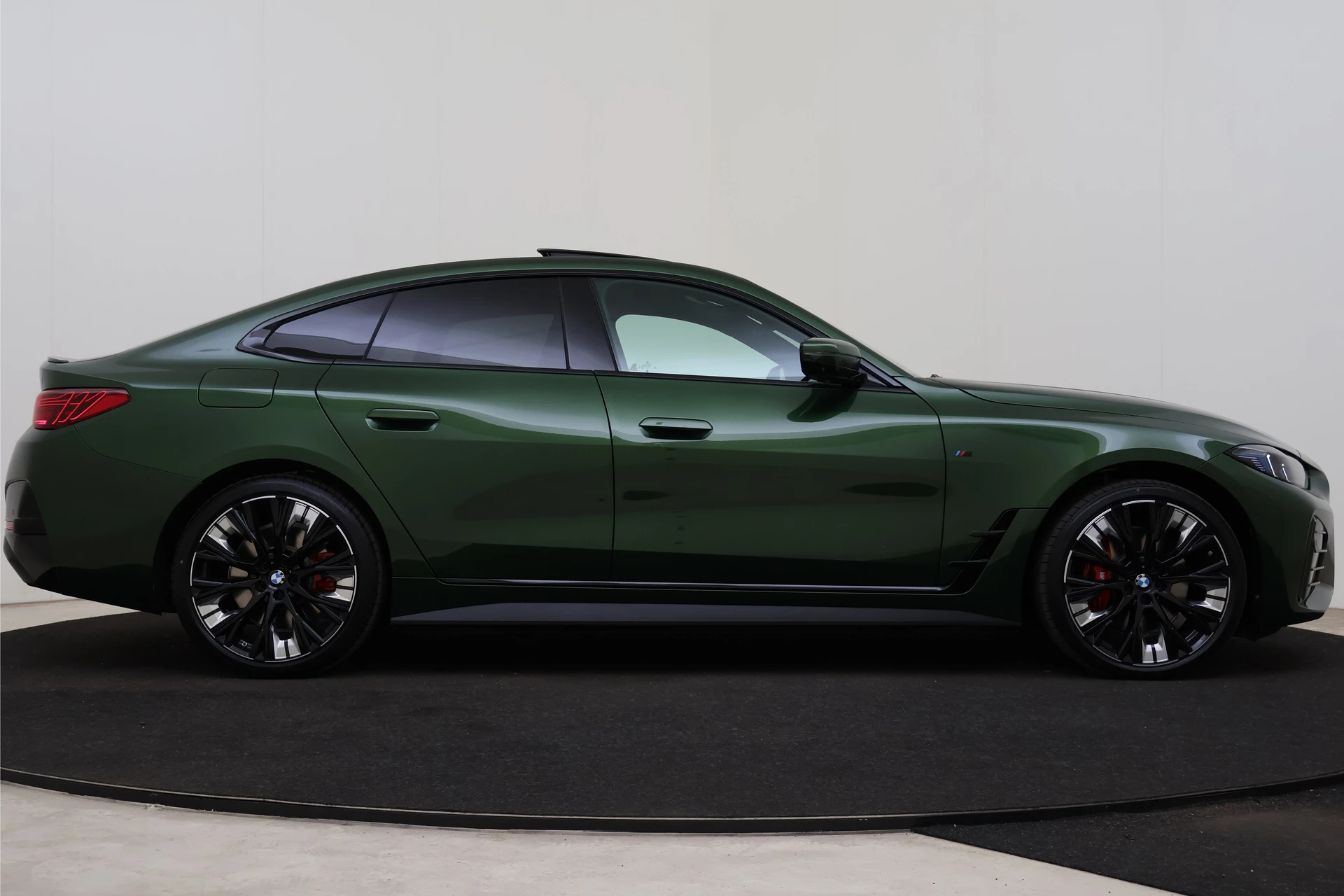 Hoofdafbeelding BMW i4