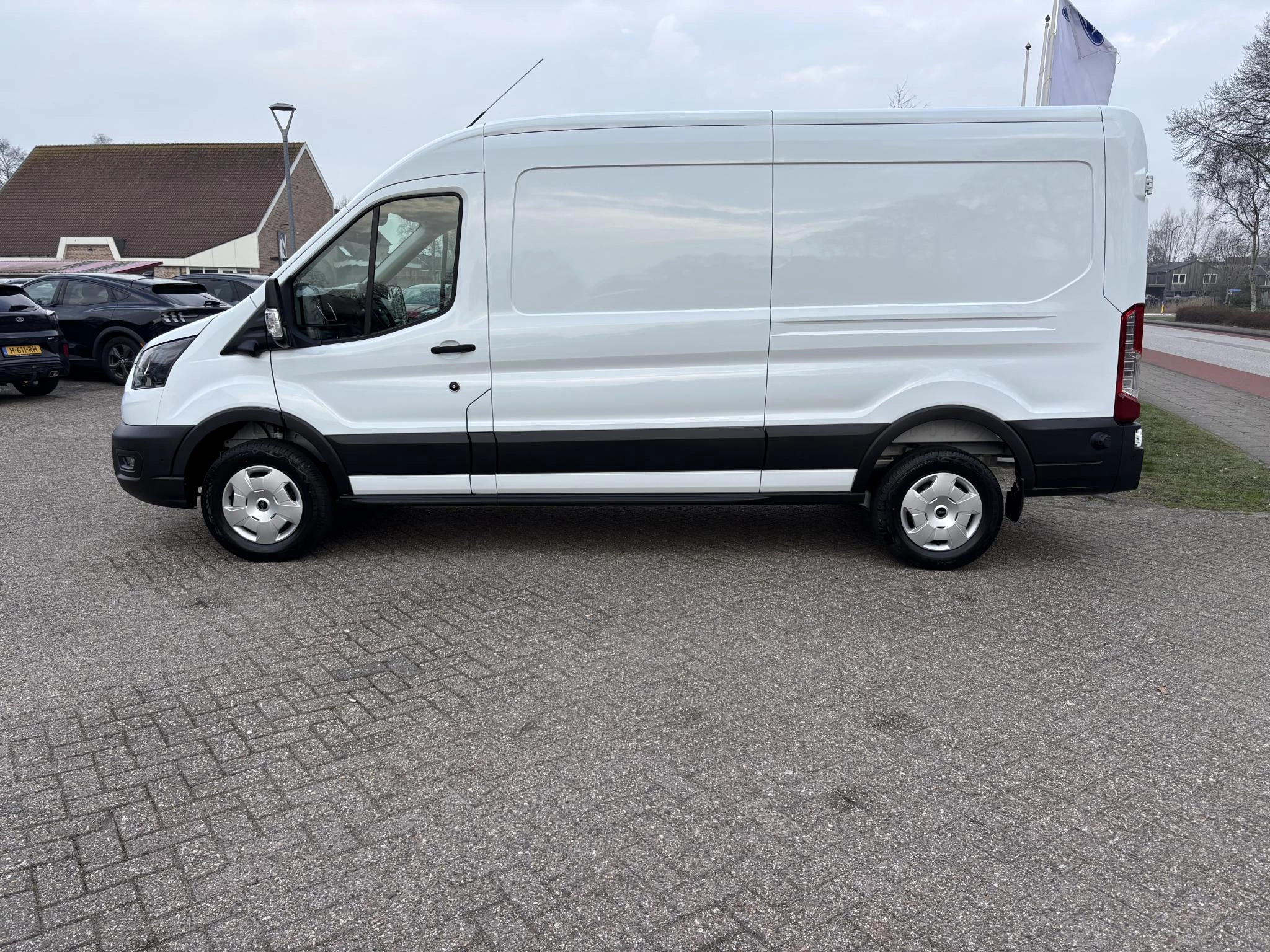 Hoofdafbeelding Ford E-Transit