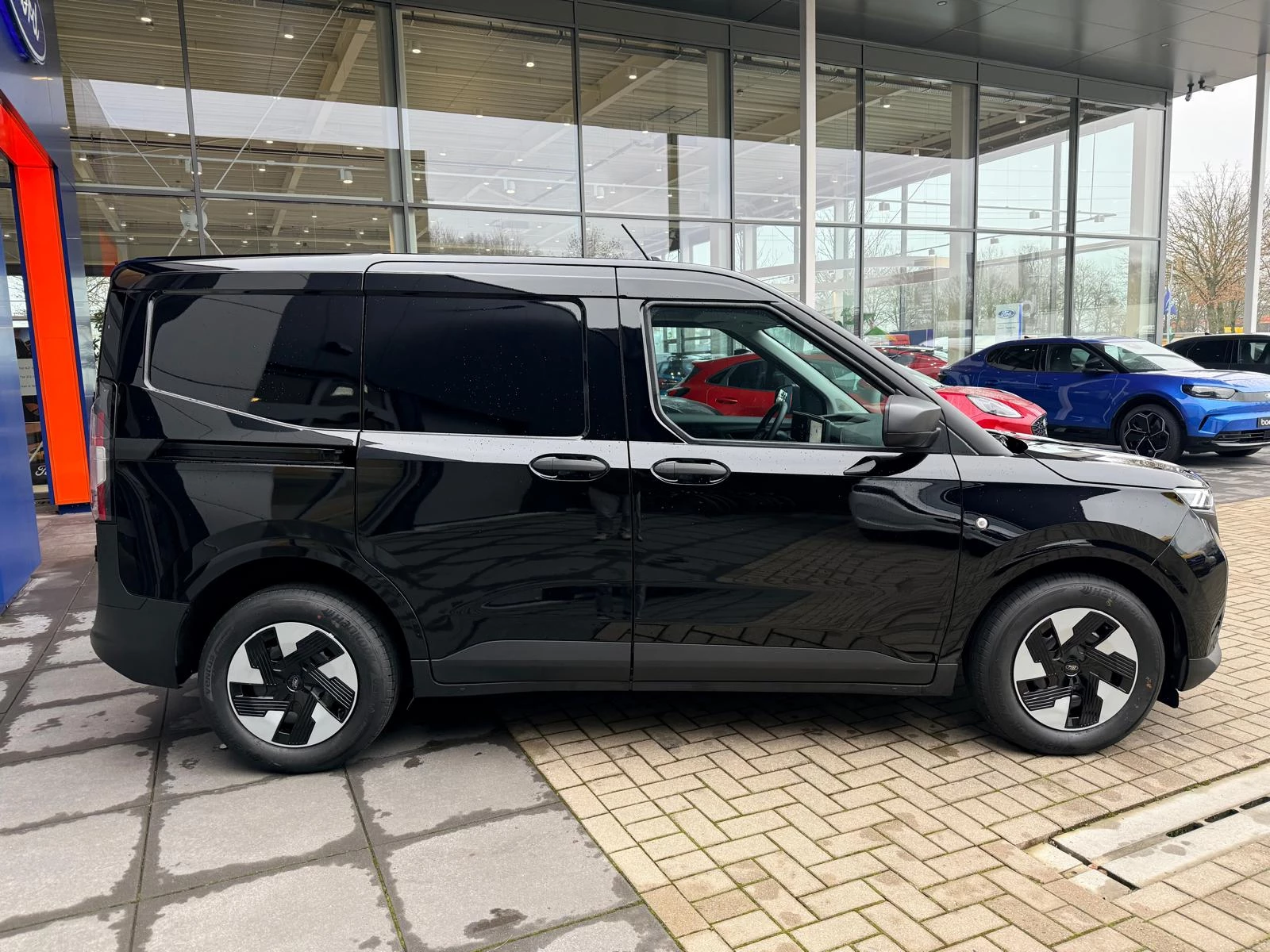 Hoofdafbeelding Ford Transit Courier