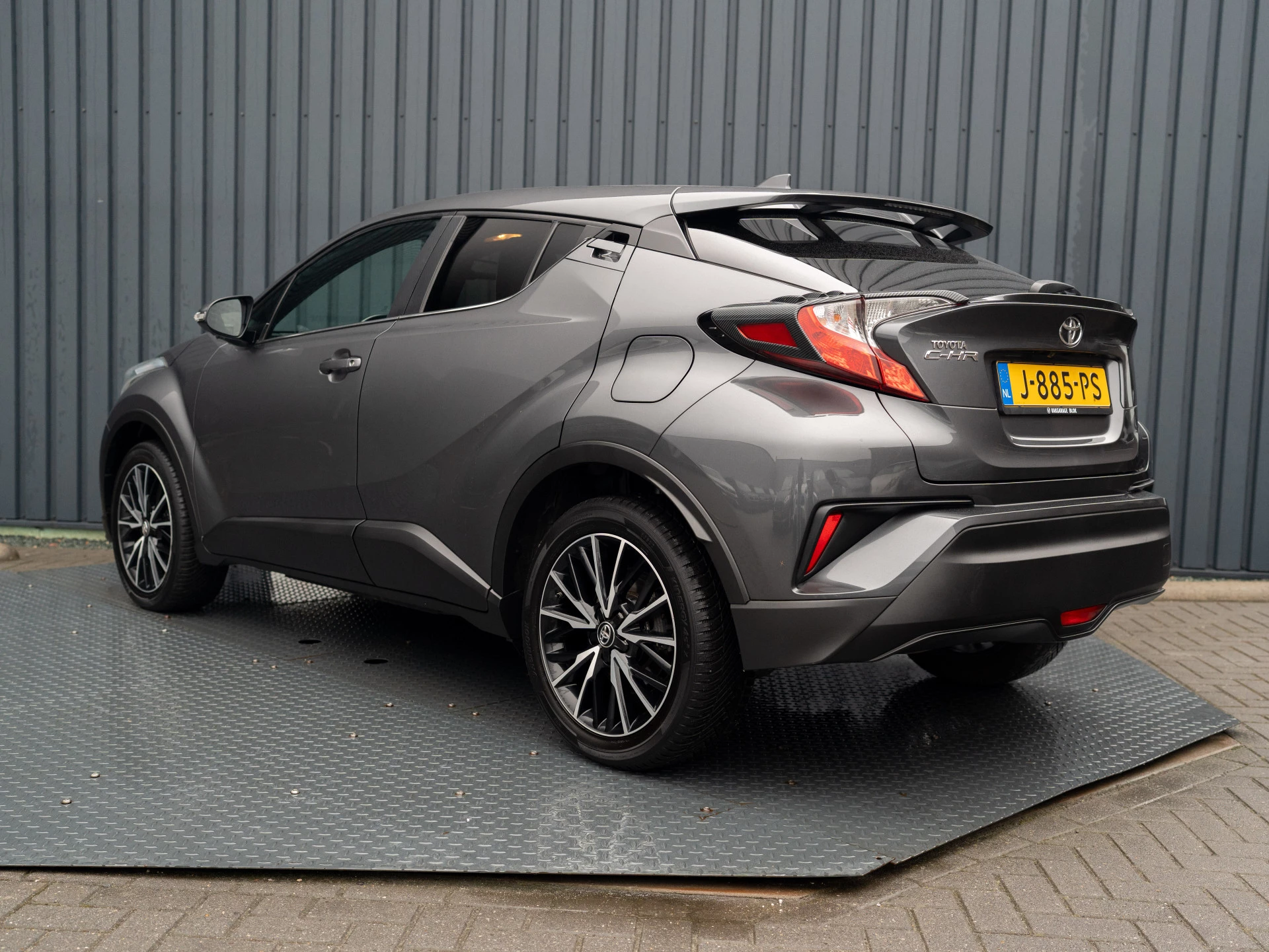 Hoofdafbeelding Toyota C-HR
