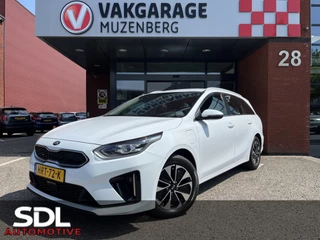 Hoofdafbeelding Kia Ceed Sportswagon Kia Ceed Sportswagon 1.6 GDI PHEV DynamicplusLine // KEYLESS // FULL LED // NAVI + CARPLAY // CAMERA // ADAPTIV CRUISE