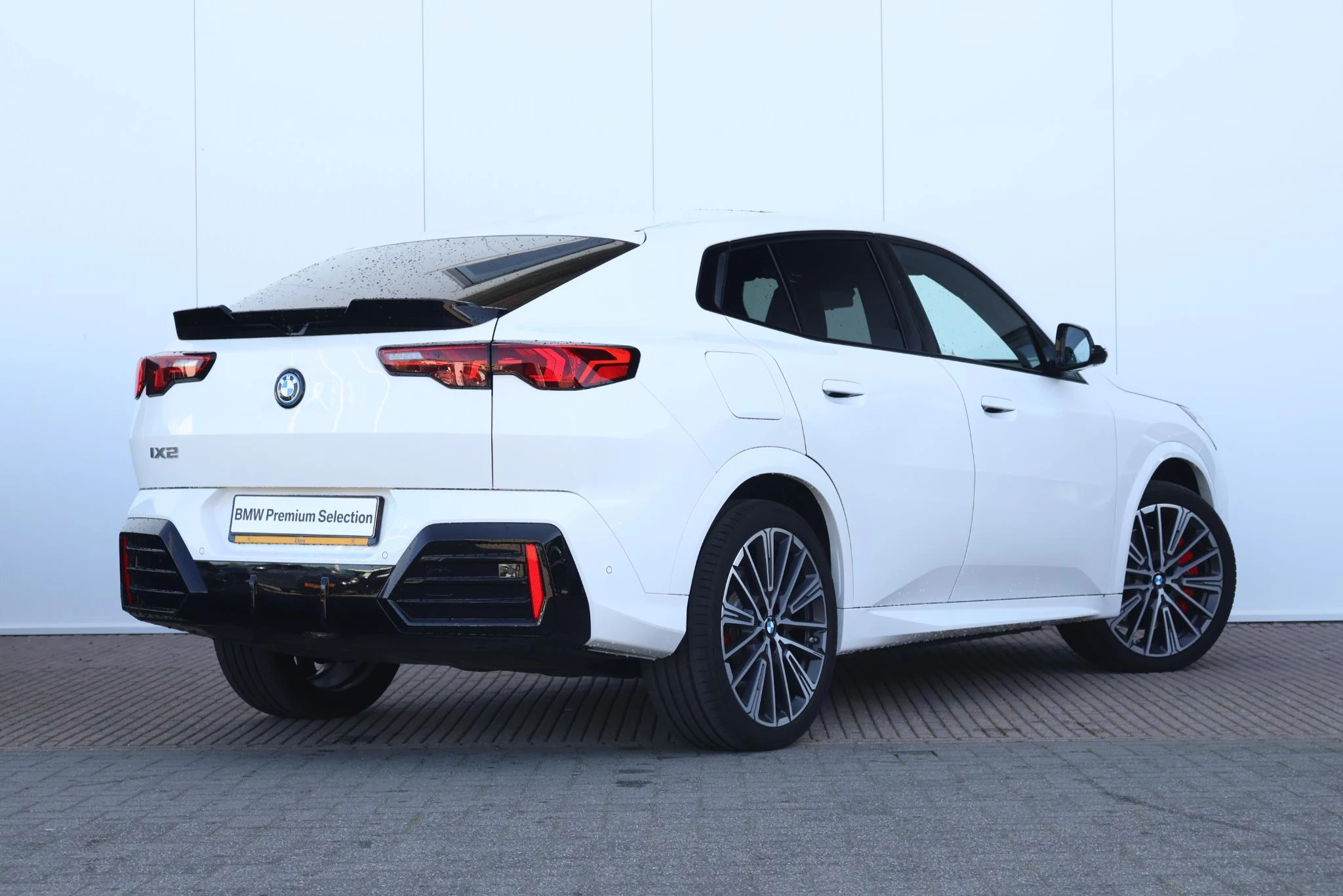 Hoofdafbeelding BMW iX2