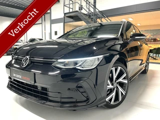 Hoofdafbeelding Volkswagen Golf Volkswagen Golf 1.5 TSI R-Line/ Camera/ Full LED/ 18”/ CarPlay