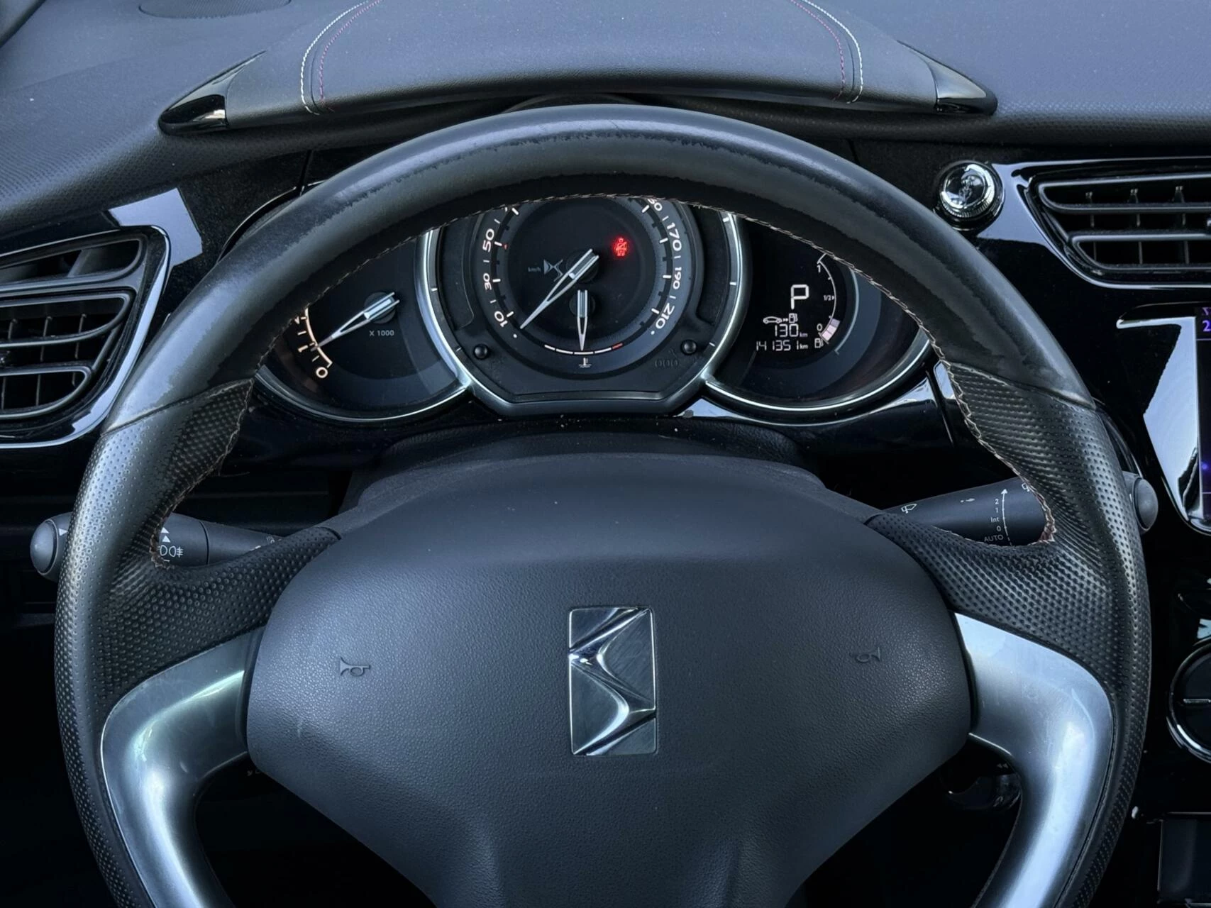 Hoofdafbeelding DS DS 3