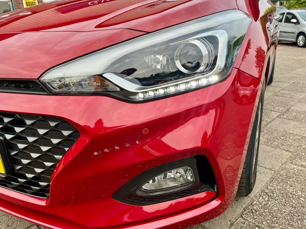 Hoofdafbeelding Hyundai i20