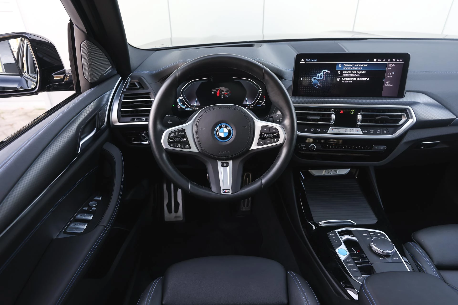 Hoofdafbeelding BMW iX3