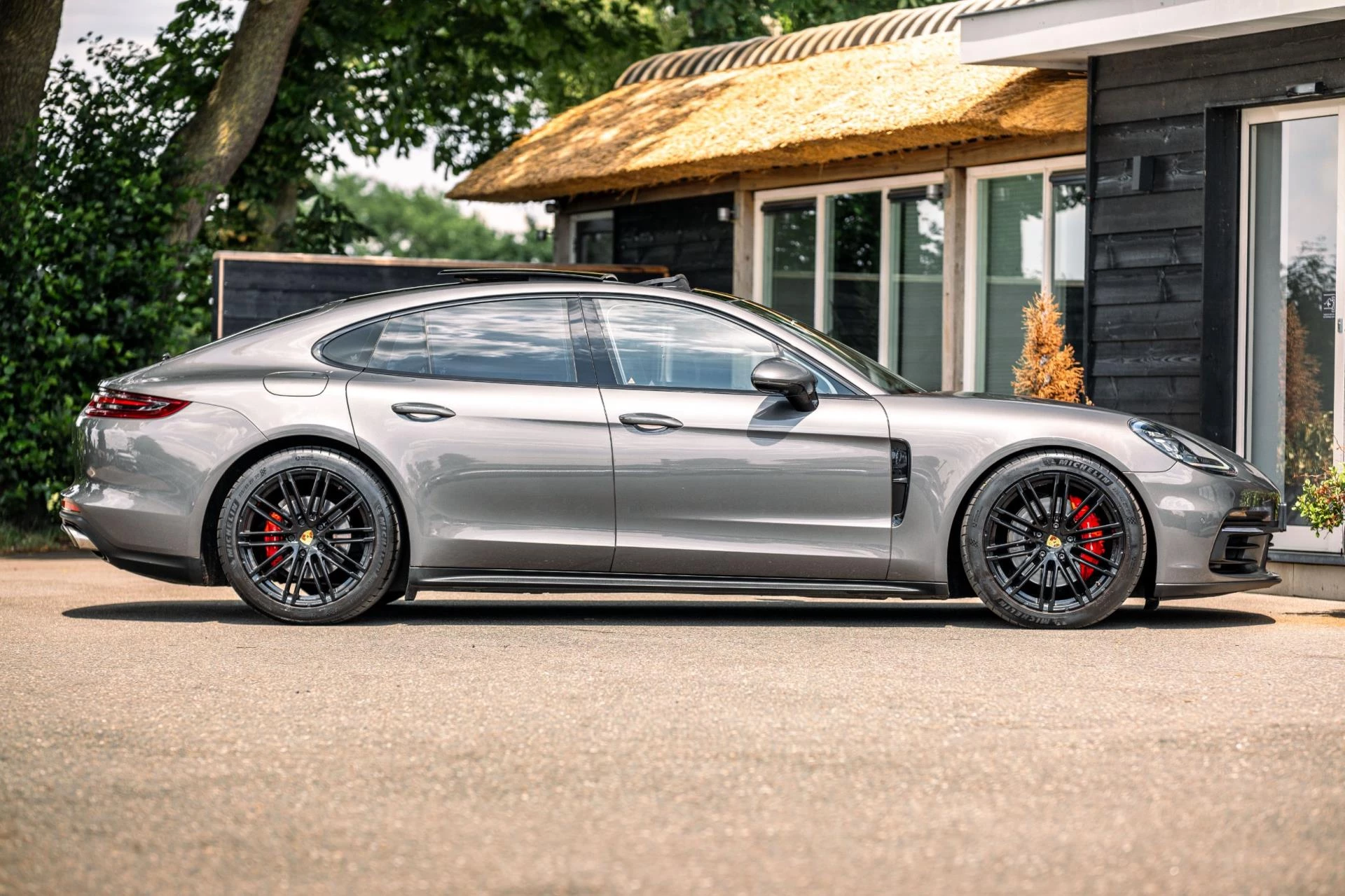 Hoofdafbeelding Porsche Panamera