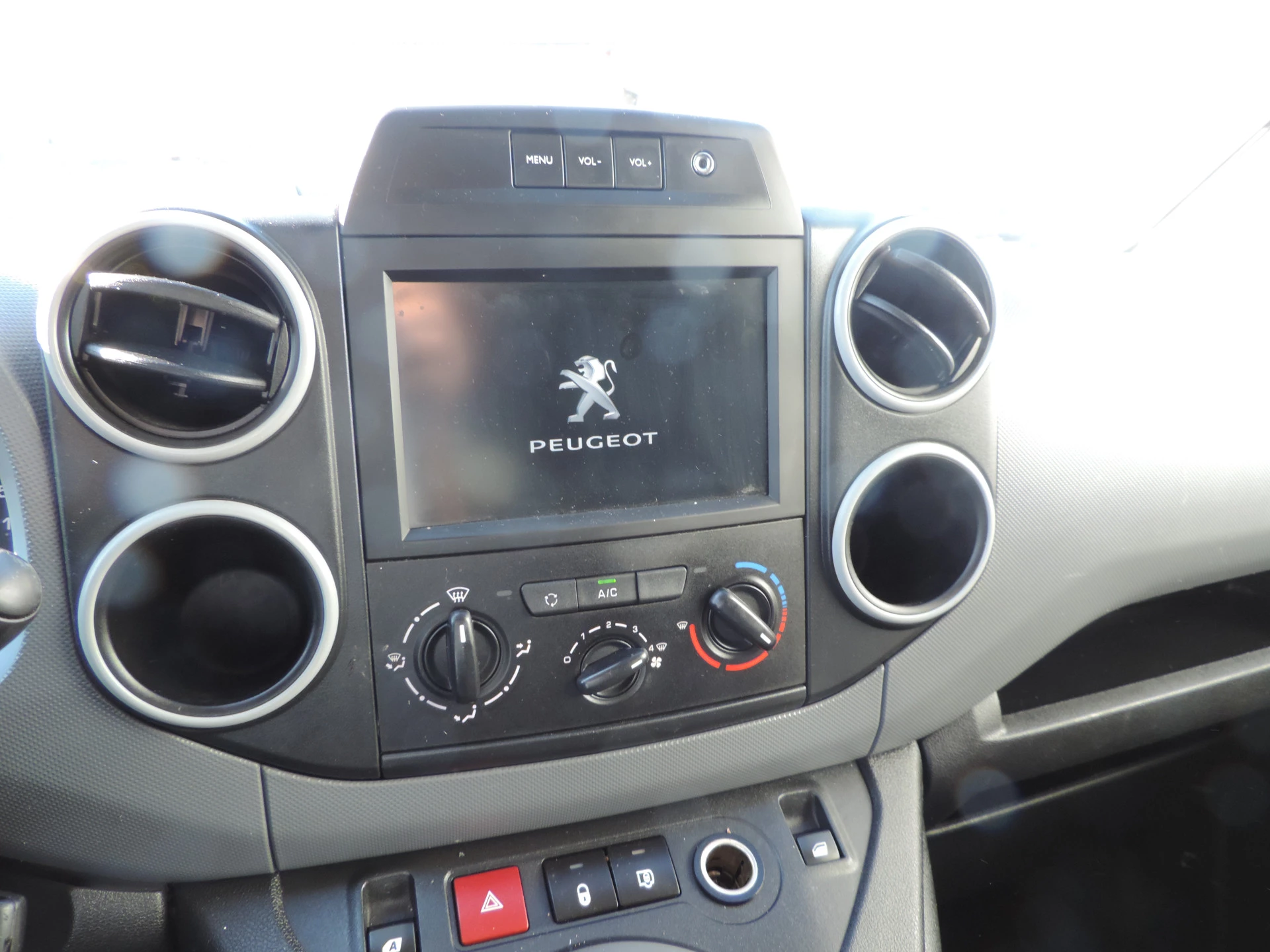 Hoofdafbeelding Peugeot Partner