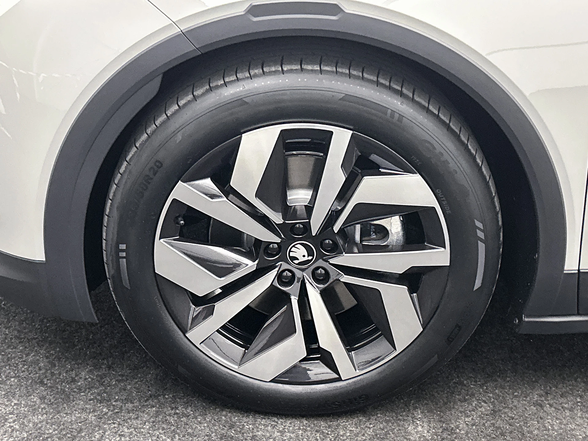 Hoofdafbeelding Škoda Elroq