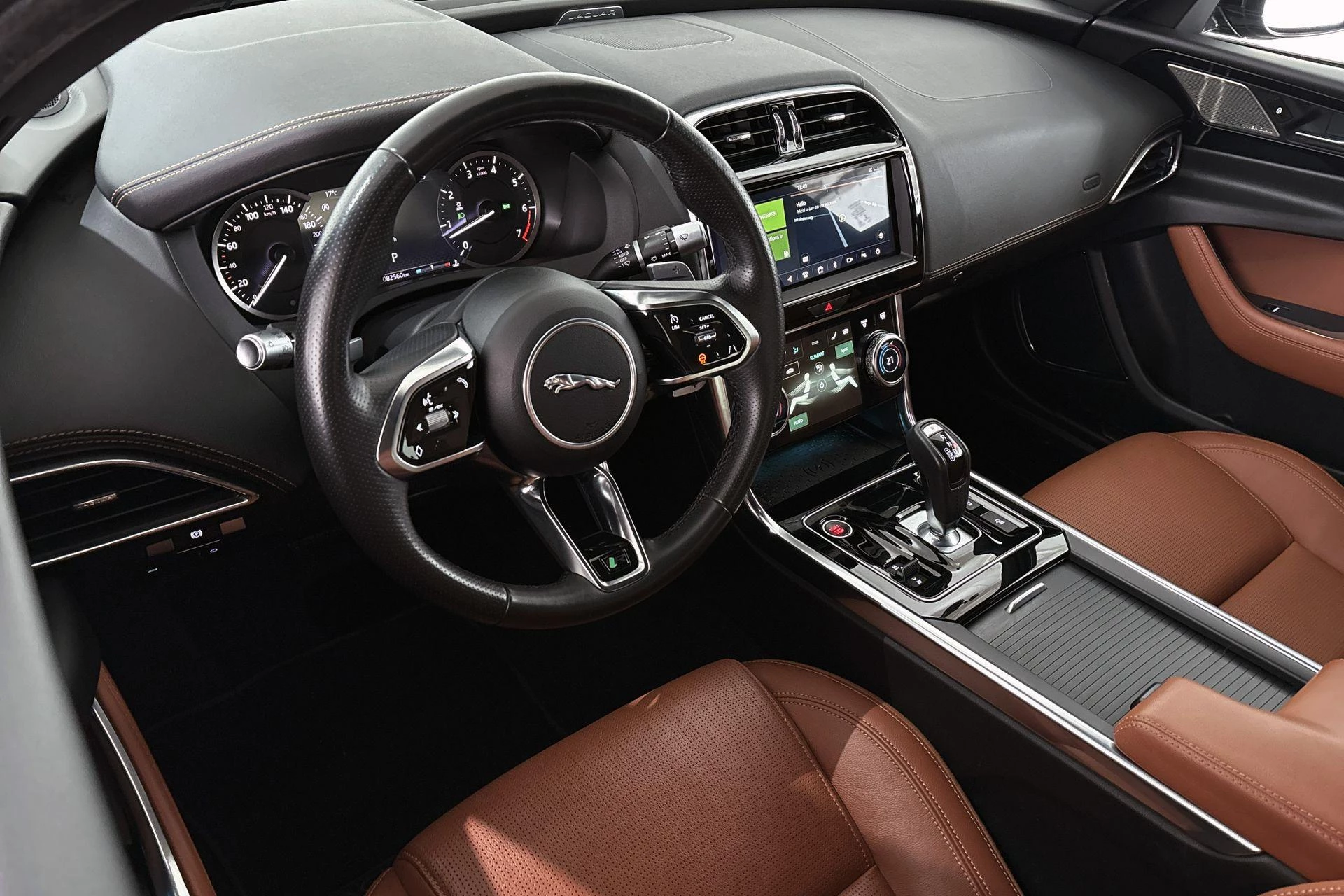 Hoofdafbeelding Jaguar XE