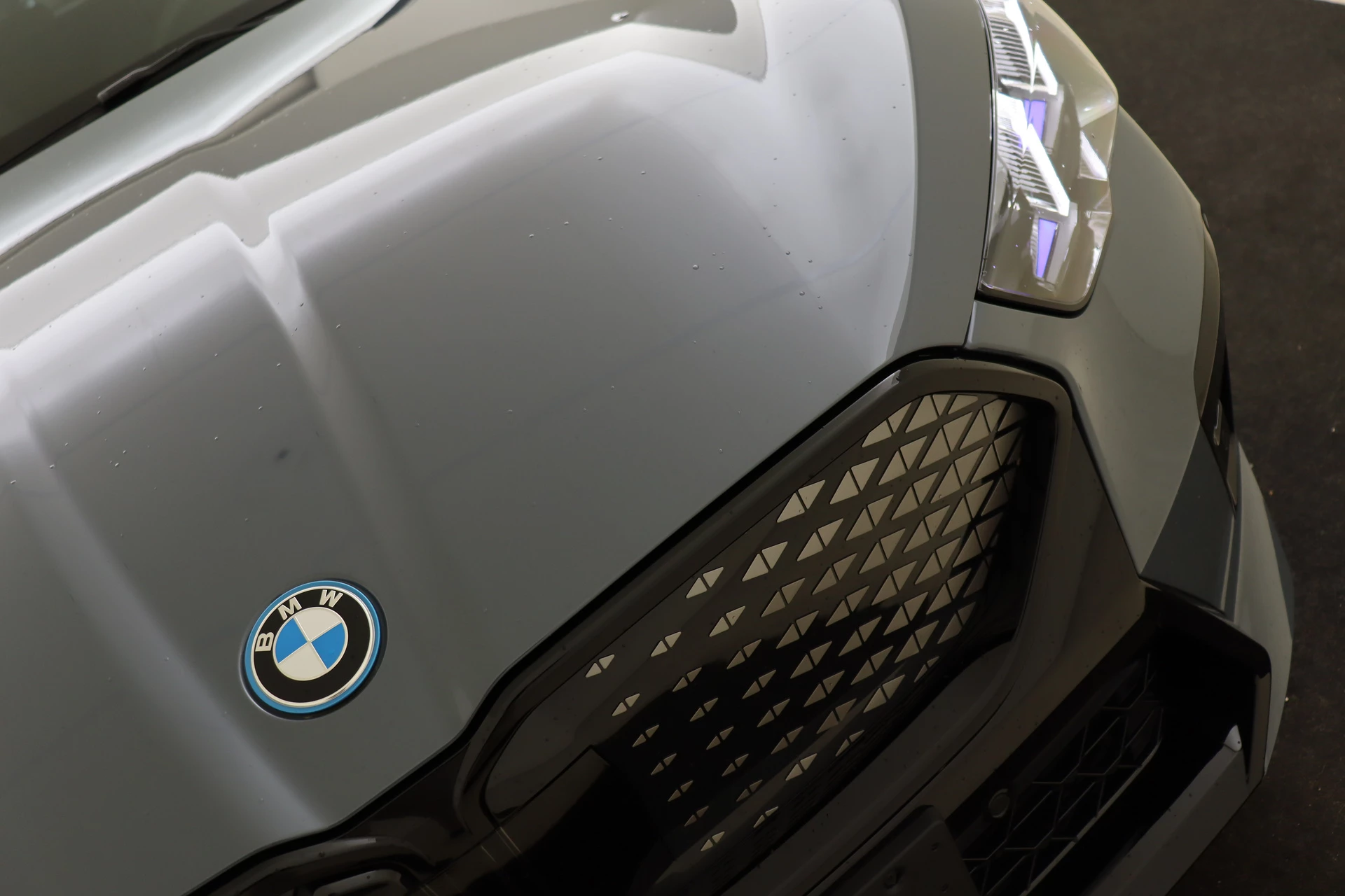 Hoofdafbeelding BMW iX2