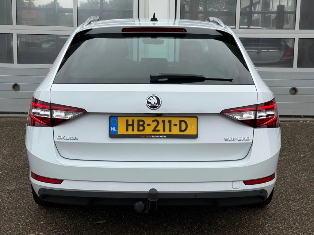 Hoofdafbeelding Škoda Superb