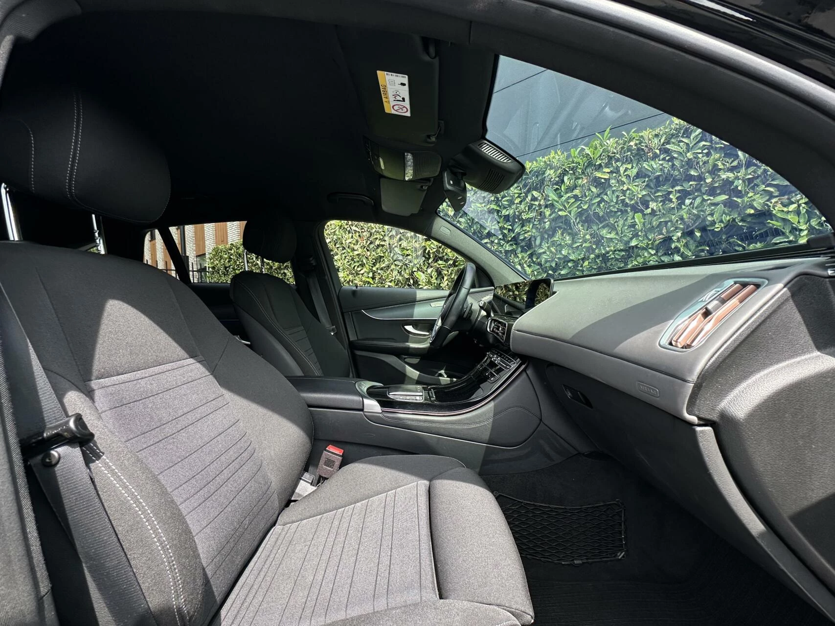 Hoofdafbeelding Mercedes-Benz EQC