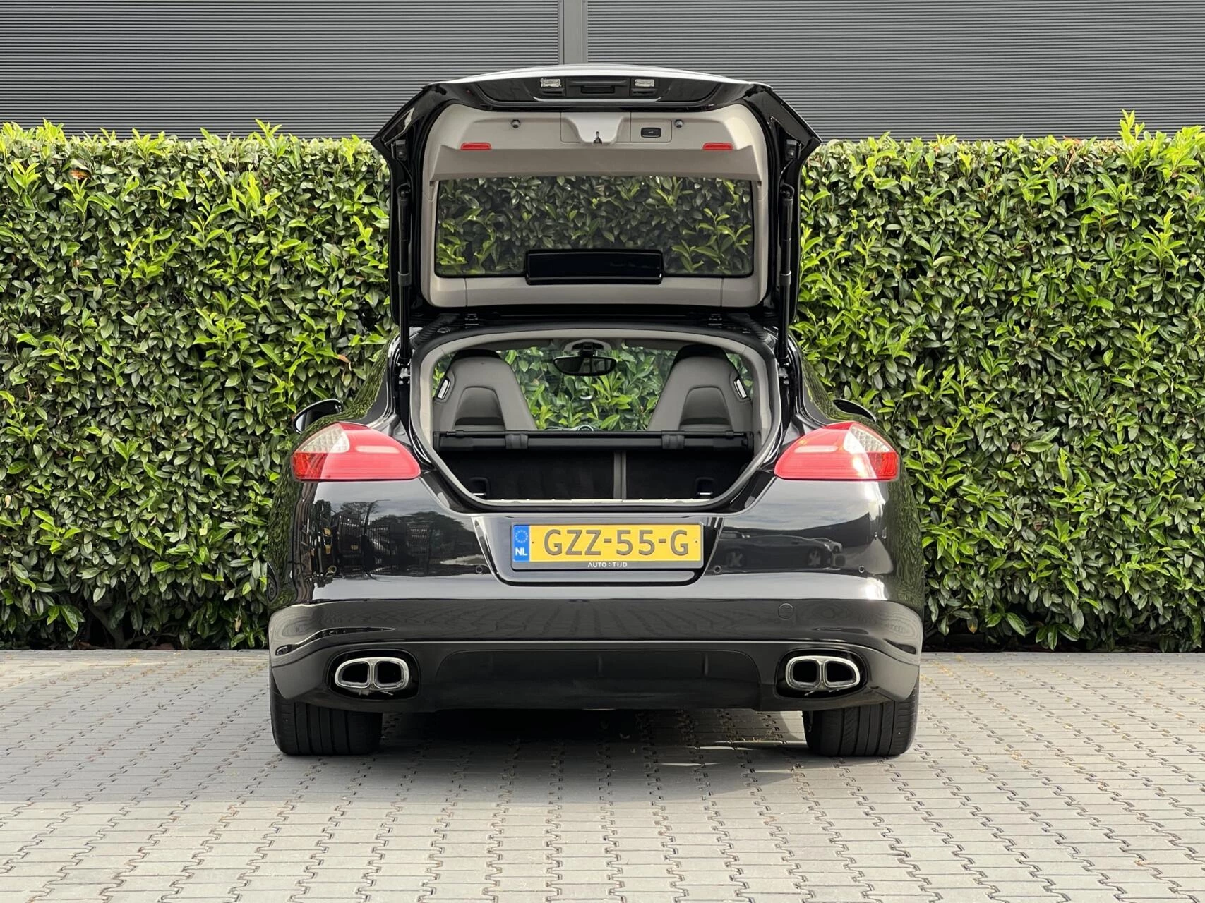 Hoofdafbeelding Porsche Panamera